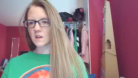 Snapshot of angelicangel3 chatting on December 2, 2025, 6:36 pm AngelicAngel online show from December 2, 2025, 6:36 pm