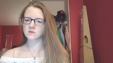 AngelicAngel online show from March 28, 2026, 6:35 am