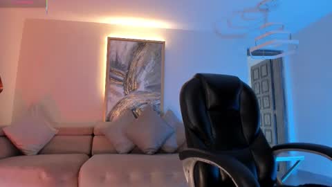 Snapshot of angelicavega_ chatting on November 19, 2025, 5:35 pm Angelica Vega online show from November 19, 2025, 5:35 pm