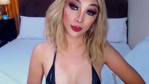 MS. AMALIA online show from November 8, 2025, 7:19 am