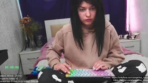 Angelika Rouge online show from February 22, 2025, 6:28 am