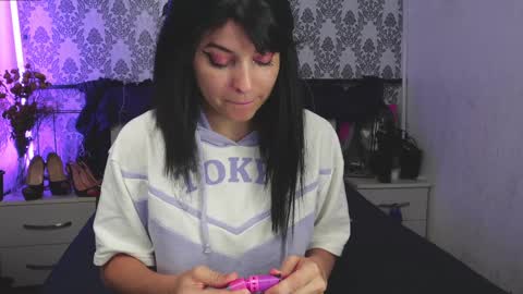 Angelika Rouge online show from September 9, 2025, 4:17 pm