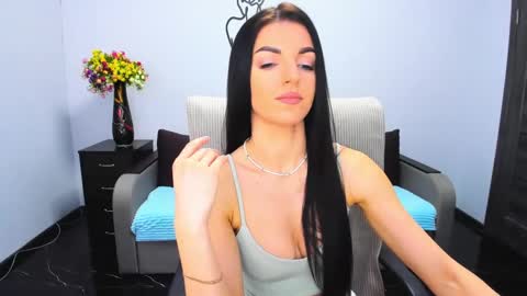 Angelina online show from January 3, 2025, 12:30 pm