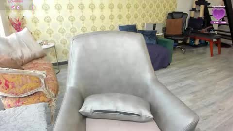 angelina_class_7 online show from January 15, 2026, 2:43 pm