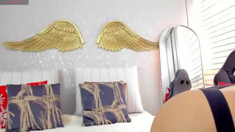 Angelina online show from May 7, 2026, 4:56 pm
