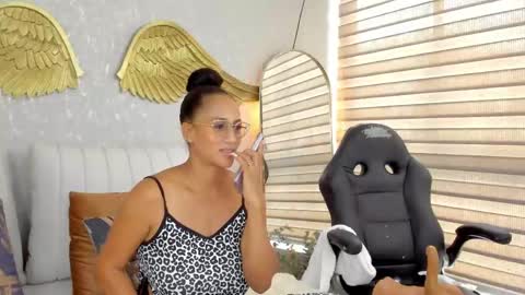 Angelina online show from May 31, 2026, 7:04 pm
