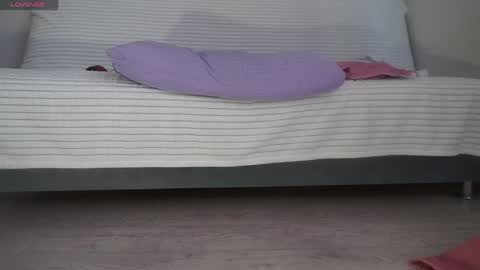 Angelina online show from April 22, 2026, 6:49 am