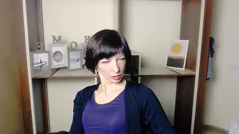 Angelina online show from September 27, 2025, 6:51 am