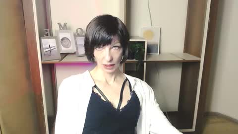 Angelina online show from October 18, 2025, 7:09 am