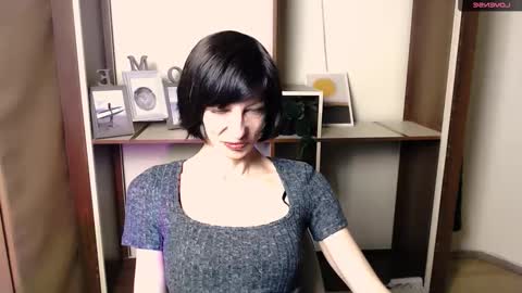 Snapshot of angelinalov_ chatting on November 3, 2025, 7:42 am Angelina online show from November 3, 2025, 7:42 am