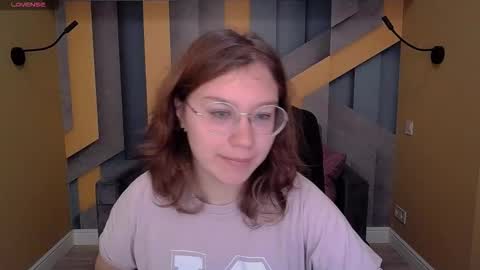 Snapshot of angelinalow chatting on November 16, 2025, 6:30 am AngelinaLow online show from November 16, 2025, 6:30 am