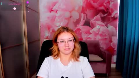 AngelinaLow online show from January 13, 2026, 12:54 pm