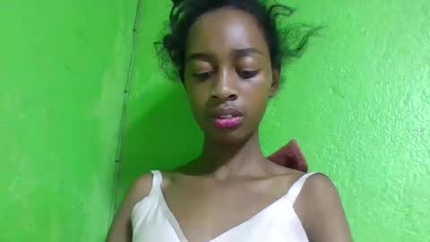 angeline221173 online show from April 28, 2026, 2:21 am