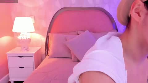 angeline online show from May 20, 2026, 12:11 pm
