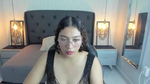 Snapshot of angelinemore chatting on March 18, 2026, 7:17 pm ANGELINE online show from March 18, 2026, 7:17 pm