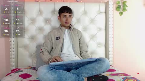 Angel online show from December 18, 2025, 8:04 pm