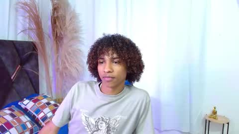 Angel online show from November 15, 2025, 8:05 pm