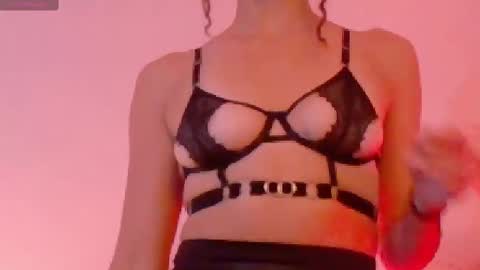 Snapshot of angell_bell chatting on February 25, 2025, 12:55 pm Angel online show from February 25, 2025, 12:55 pm