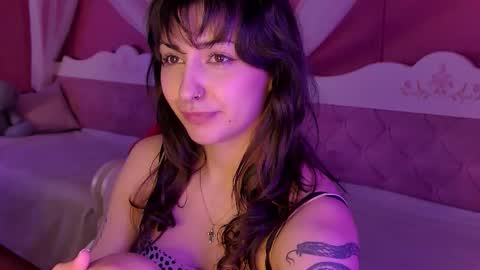 angellacox online show from March 10, 2026, 6:18 am