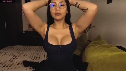  ANGELA ISABELLA  online show from May 15, 2026, 12:34 pm