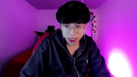 Angel  online show from December 3, 2025, 3:36 am