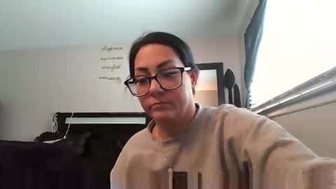 Angel Marie online show from December 1, 2025, 5:51 pm