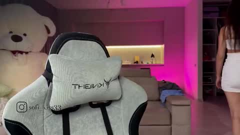 angelmi171 online show from October 30, 2025, 7:14 pm