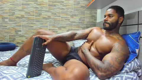 Snapshot of angelo_evans33 chatting on April 24, 2026, 10:45 pm angelo_evans33 online show from April 24, 2026, 10:45 pm