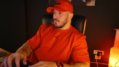 Snapshot of angeloeric chatting on December 14, 2025, 1:38 pm BlackWolf online show from December 14, 2025, 1:38 pm