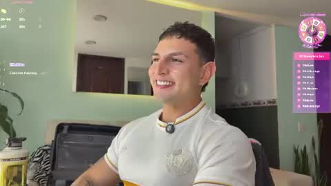 Snapshot of angeloferro1 chatting on June 12, 2026, 2:54 am Angelo Ferro online show from June 12, 2026, 2:54 am