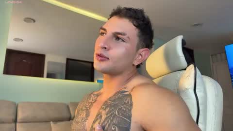 Snapshot of angeloferro1 chatting on June 30, 2026, 6:14 am Angelo Ferro online show from June 30, 2026, 6:14 am
