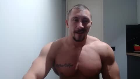  ------- SEX SHOW WITH GUYS AND GIRLS  MUSCLE SHOW online show from November 16, 2025, 4:34 pm