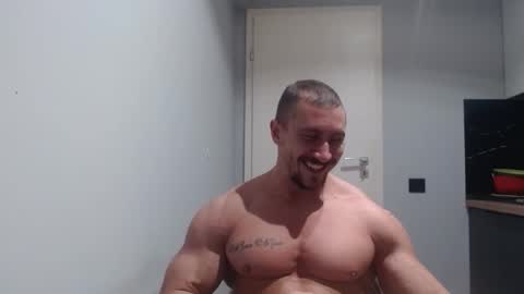  ------- SEX SHOW WITH GUYS AND GIRLS  MUSCLE SHOW online show from December 5, 2025, 4:25 pm