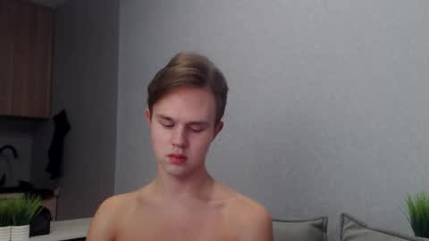 Angel online show from November 1, 2025, 8:16 am