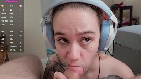 Snapshot of angels_fuck chatting on February 27, 2025, 3:25 am Chau Mist online show from February 27, 2025, 3:25 am