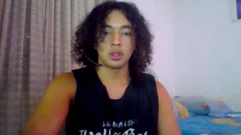   online show from September 30, 2025, 4:39 am