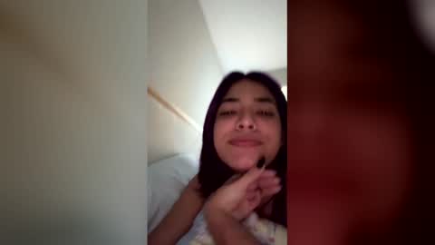 angelsenvy21 online show from April 12, 2026, 4:12 pm