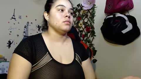 Snapshot of angelsexhotlatin chatting on December 16, 2024, 2:49 pm angelsexhotlatin online show from December 16, 2024, 2:49 pm