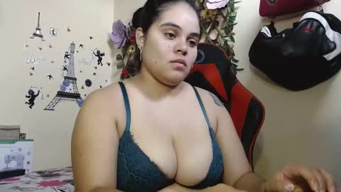 Snapshot of angelsexhotlatin chatting on December 31, 2024, 3:09 pm angelsexhotlatin online show from December 31, 2024, 3:09 pm