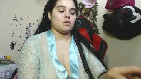 Snapshot of angelsexhotlatin chatting on January 8, 2025, 4:11 pm angelsexhotlatin online show from January 8, 2025, 4:11 pm