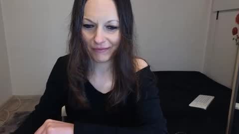 Giulia online show from March 22, 2026, 12:19 pm