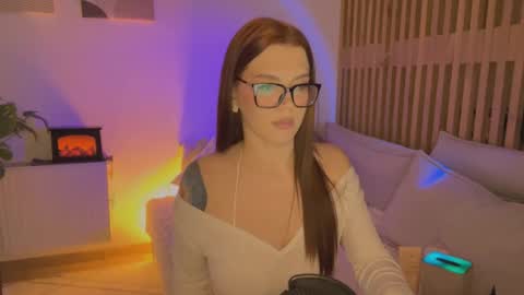 Angelsweetshy online show from November 13, 2025, 10:36 am