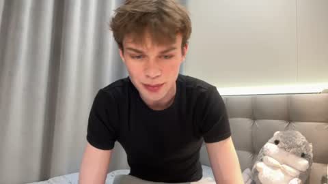 angelvesper online show from June 29, 2026, 7:36 pm