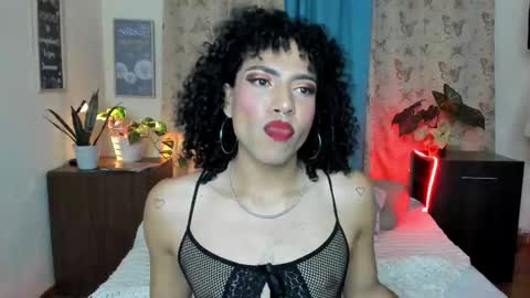 Snapshot of angelwhitte chatting on November 22, 2025, 11:26 pm angelwhitte online show from November 22, 2025, 11:26 pm