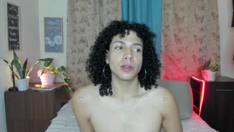 Snapshot of angelwhitte chatting on November 23, 2025, 10:31 pm angelwhitte online show from November 23, 2025, 10:31 pm