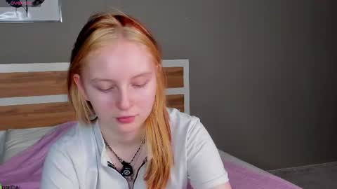 Snapshot of angelwise chatting on June 19, 2026, 3:11 am angelwise online show from June 19, 2026, 3:11 am