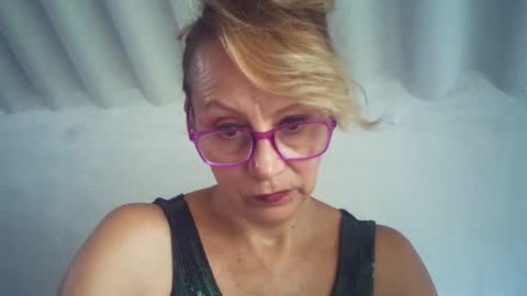 Snapshot of angelycute476334 chatting on February 19, 2026, 7:21 pm angelycute476334 online show from February 19, 2026, 7:21 pm