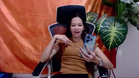 Snapshot of angelyn_slim chatting on June 4, 2026, 12:16 am angelyn_slim online show from June 4, 2026, 12:16 am