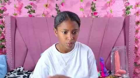 Snapshot of angeyapetite chatting on December 4, 2025, 12:25 pm Anyega online show from December 4, 2025, 12:25 pm