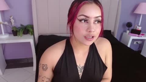 Snapshot of angie99_gh chatting on December 20, 2024, 4:09 am Angie online show from December 20, 2024, 4:09 am